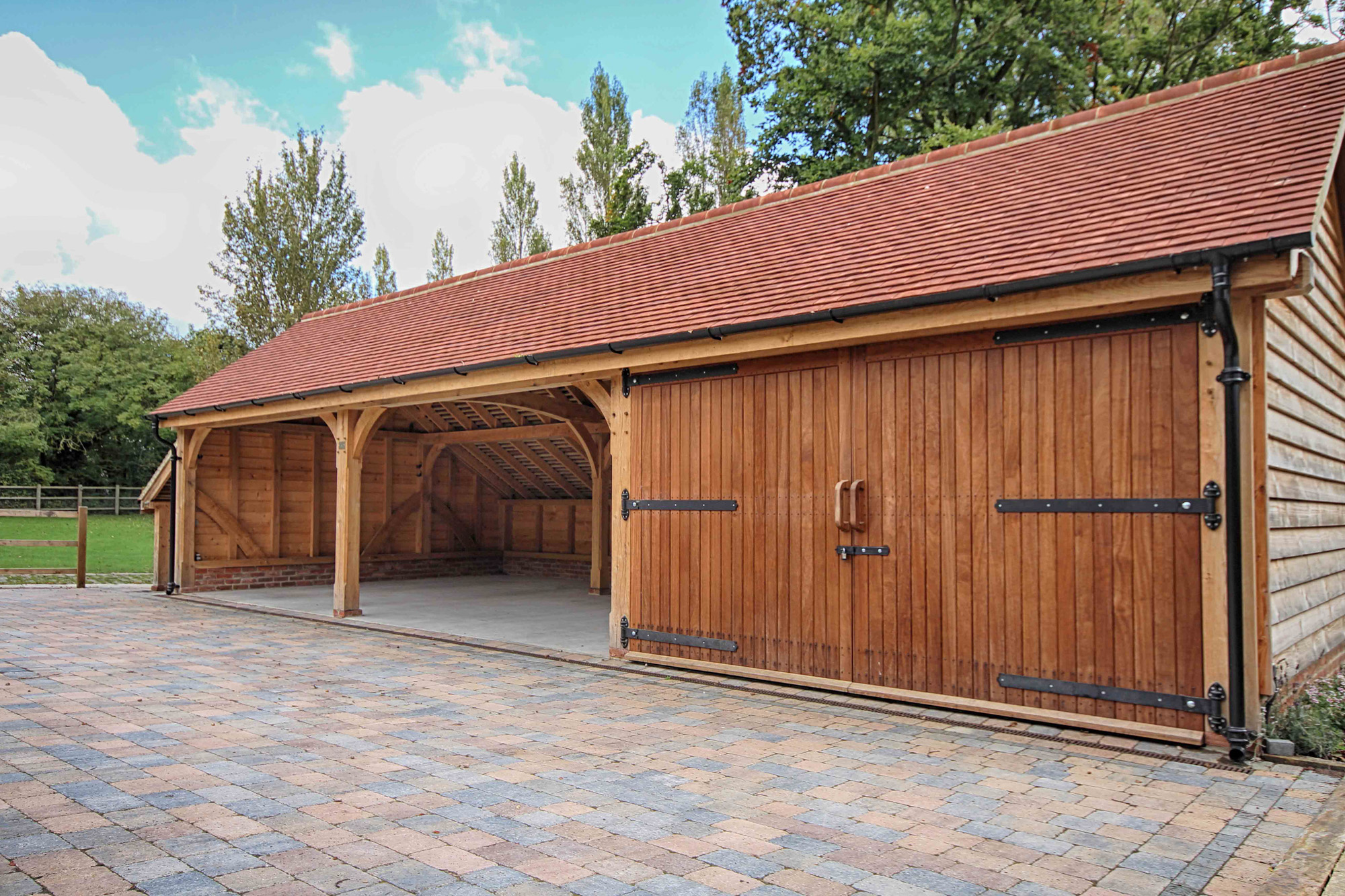 Single Storey 3 Bay Garage.jpg